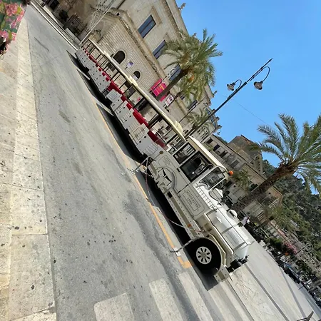 Casacastellett * Modica