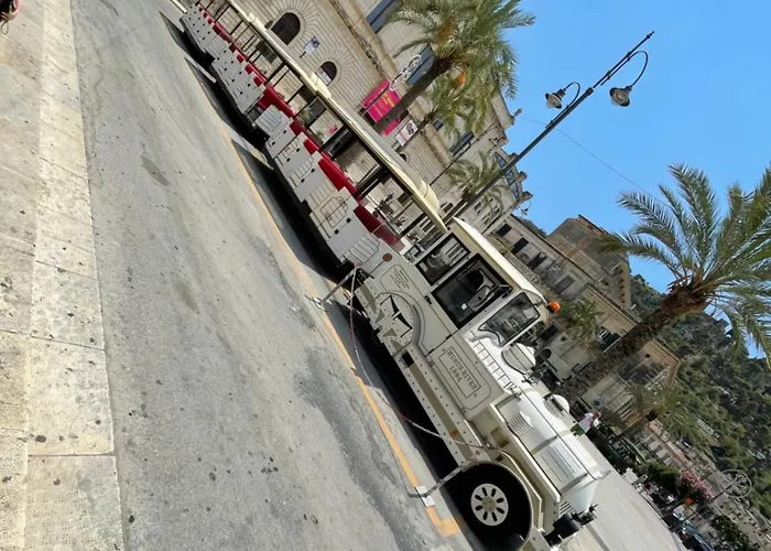 Casacastellett * Módica